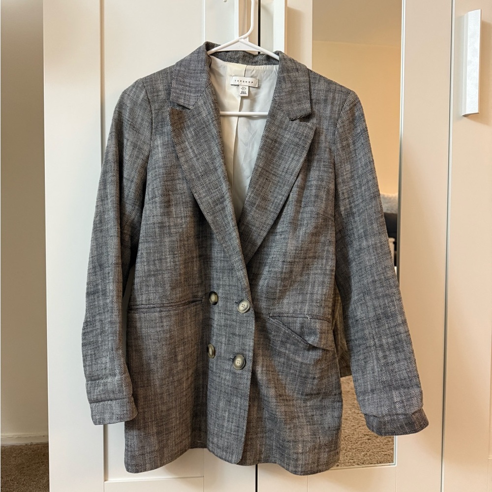 Grey blazer